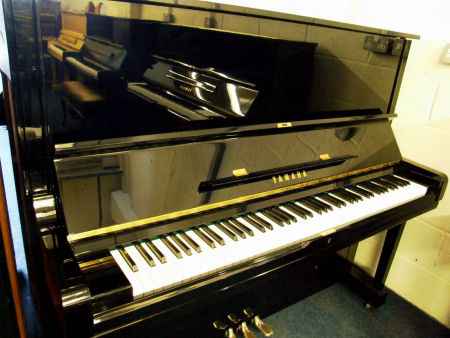 Photo of Yamaha  U3H  Upright piano